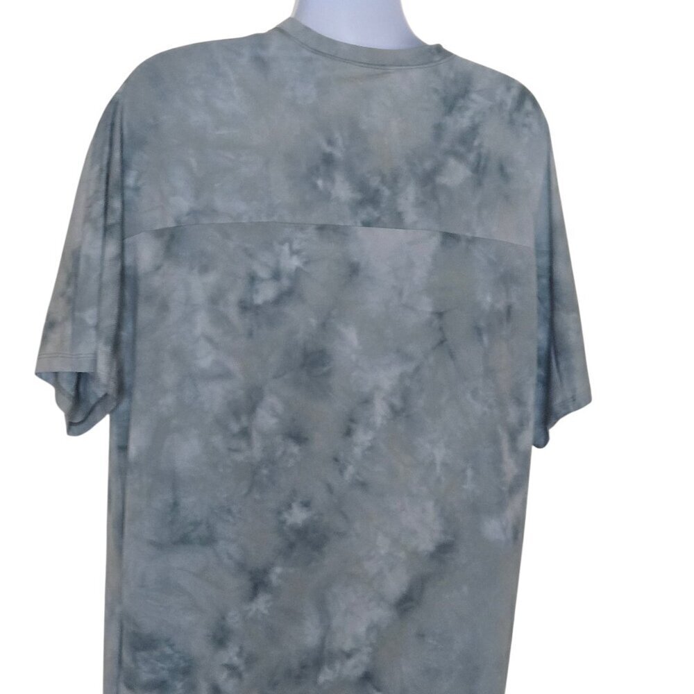 LULULEMON TDWM Blue Spray Dye Relaxed Mesh Pocketed SS Top Shirt Men's - Picture 6 of 6